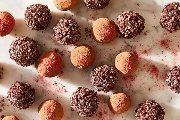 Chocolate-porcini truffles