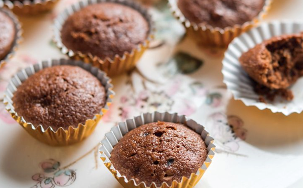 Chocolate-prune tea cakes