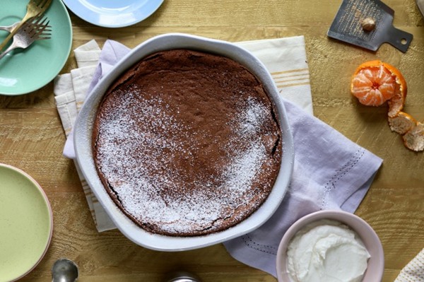 Chocolate pudding cake with orange and nutmeg