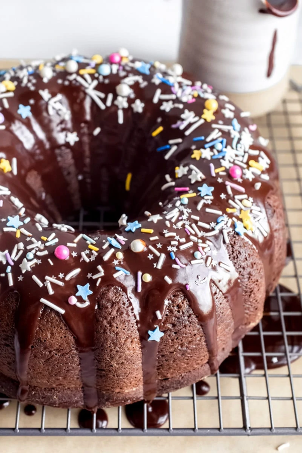 Chocolate pudding fudge cake