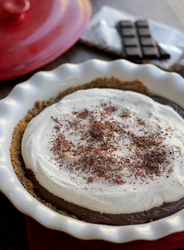 Chocolate pudding pie