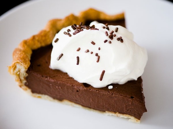 Chocolate pudding pie