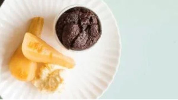 Chocolate puddings with pear, orange and mascarpone