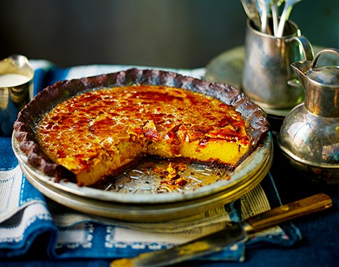 Chocolate pumpkin brûlée pie