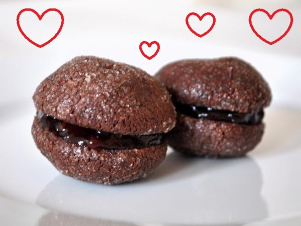Chocolate raspberry baci di dama