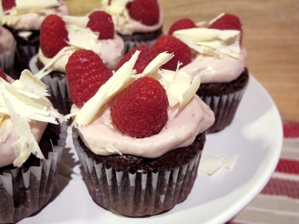 Chocolate raspberry cupcakes