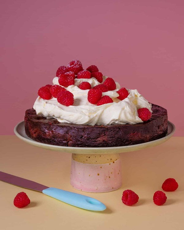Chocolate raspberry pudding cake