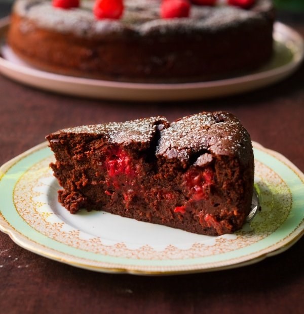 Chocolate raspberry pudding cake