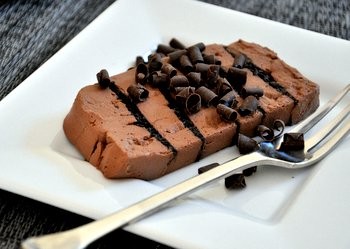 Chocolate ricotta icebox cake