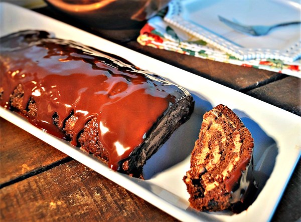 Chocolate roulade [Ruth Pretty]