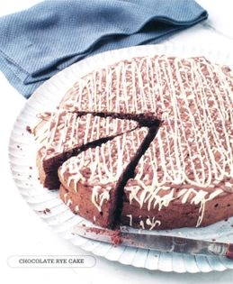 Chocolate rye cake with caramelised bananas