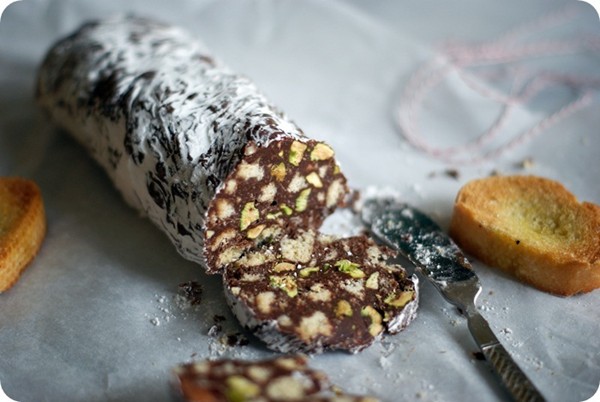 Chocolate salami (Salame al cioccolato)