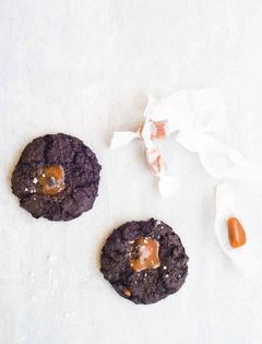 Chocolate sea salt caramel cookies