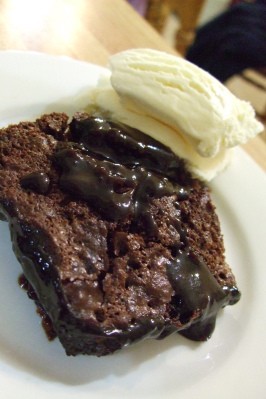 Chocolate self-saucing pudding
