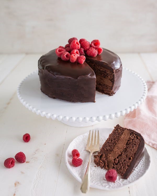 Chocolate sponge cake with ganache frosting