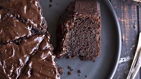 Chocolate stout cake [Simon Holst]