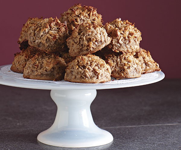 Chocolate stout macaroons