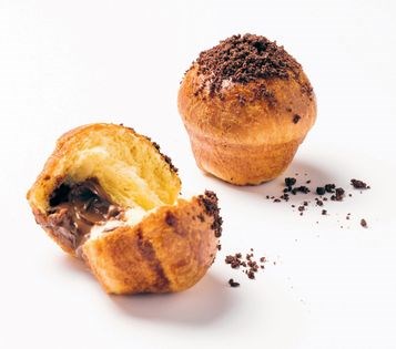Chocolate streusel brioche