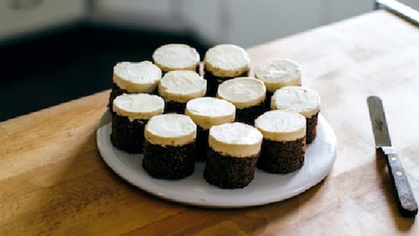 Chocolate tahini cake with tahini frosting