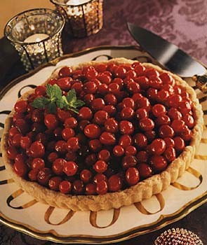 Chocolate tart with candied cranberries