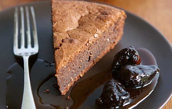 Chocolate torte with Calvados-poached figs