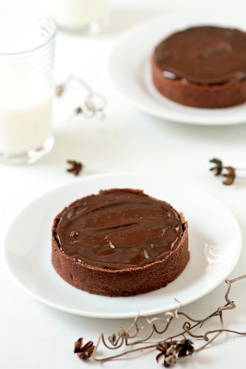 Chocolate truffle tarts 