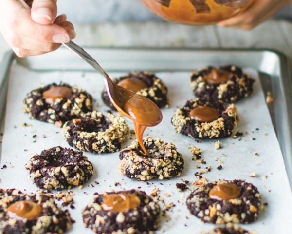 Chocolate turtle cookies