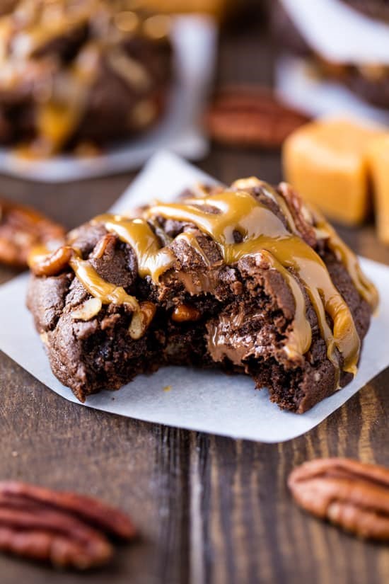 Chocolate turtle cookies