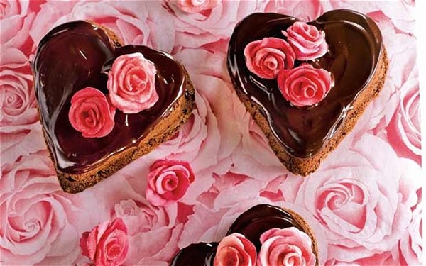Chocolate Valentine's cakes