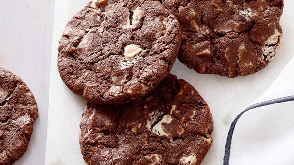 Chocolate white chocolate chunk cookies