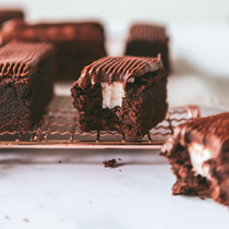 Chocolate Zinger-inspired mini cakes