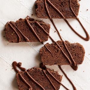 Chocolate-zucchini loaf cake
