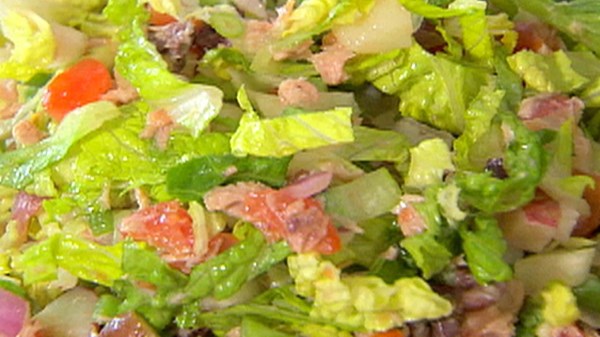 Chopped Niçoise salad
