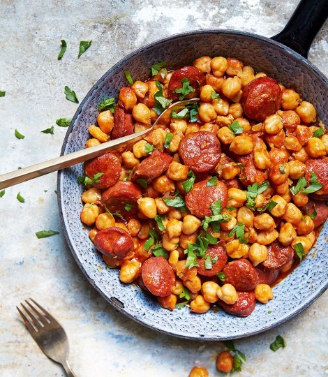 Chorizo and chickpeas braised in cider