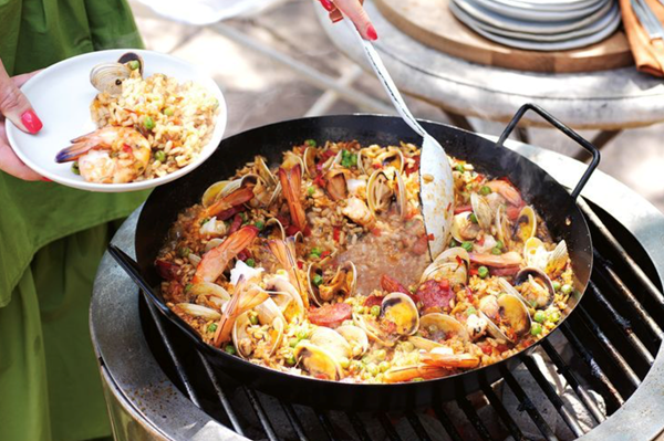 Chorizo and prawn paella
