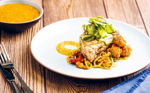 Chorizo, chayote, and chickpea sauté (Chayote y garbanzo salteado con chorizo)