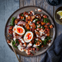Chorizo, sweet potato and spinach oven hash