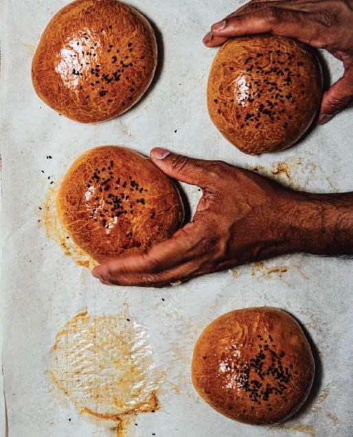 Chouriço buns (Pao)