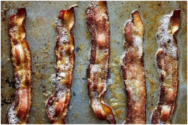 Chrissy Teigen's garlic-roasted bacon