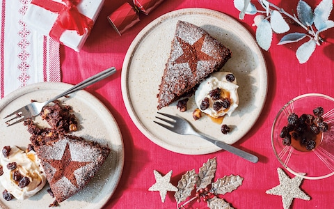 Christmas chocolate cake with Marsala cream