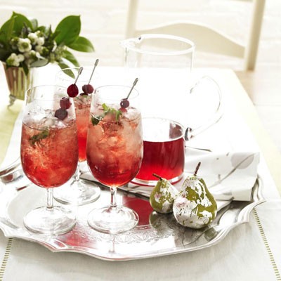 Christmas cranberry juleps