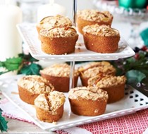 Christmas crumble friands