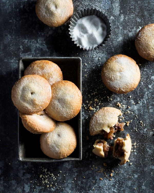 Christmas fruit mince pies