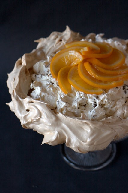 Christmas pudding & spiced orange Pavlova