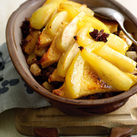 Christmas pudding and pear bake