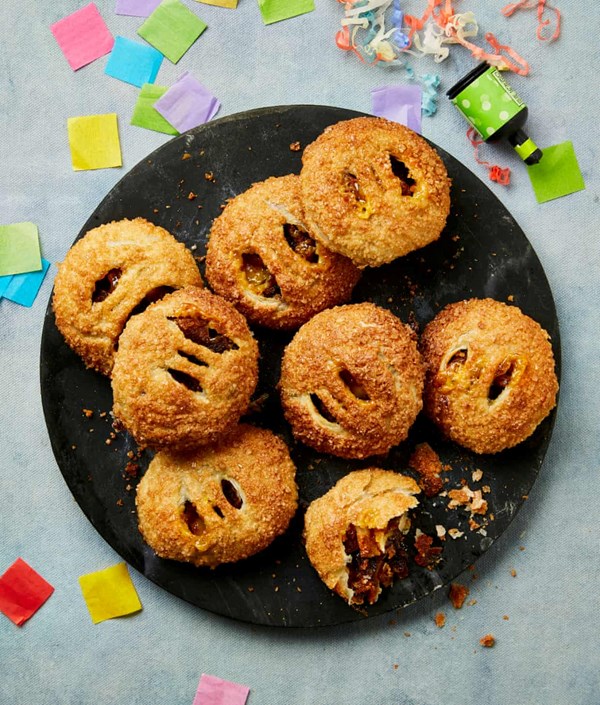 Christmas pudding Eccles cakes