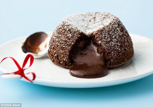 Christmas pudding fondants