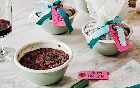 Christmas pudding for four