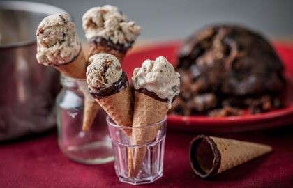 Christmas pudding ice cream