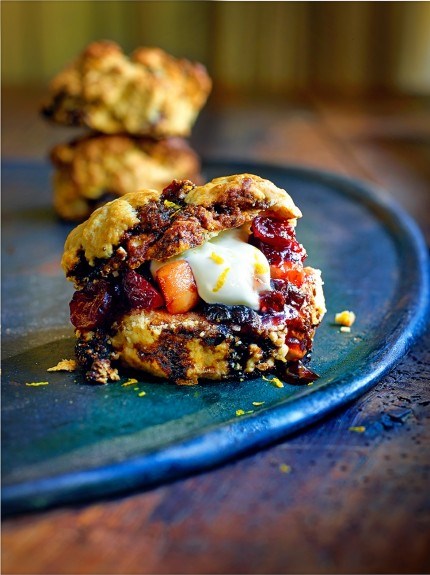 Christmas pudding scones
